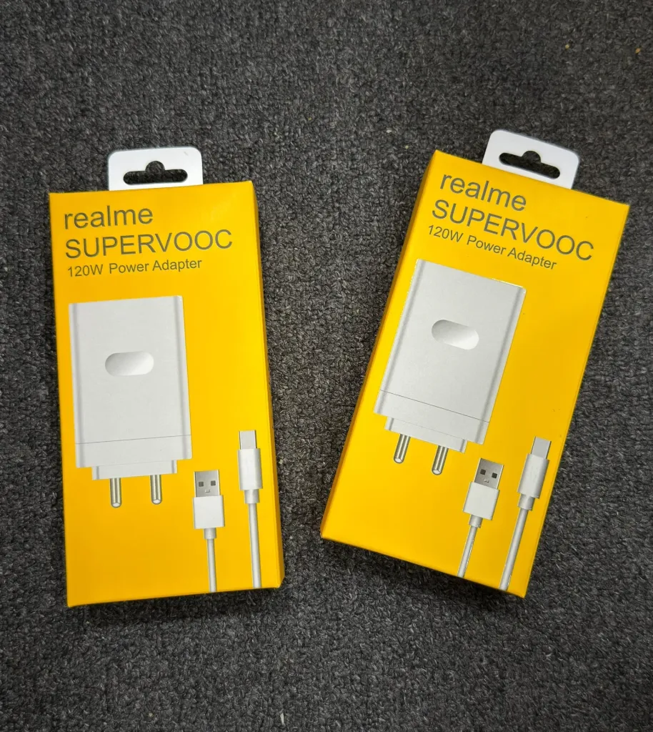 REALME SUPERVOOC 120 W CHARGER