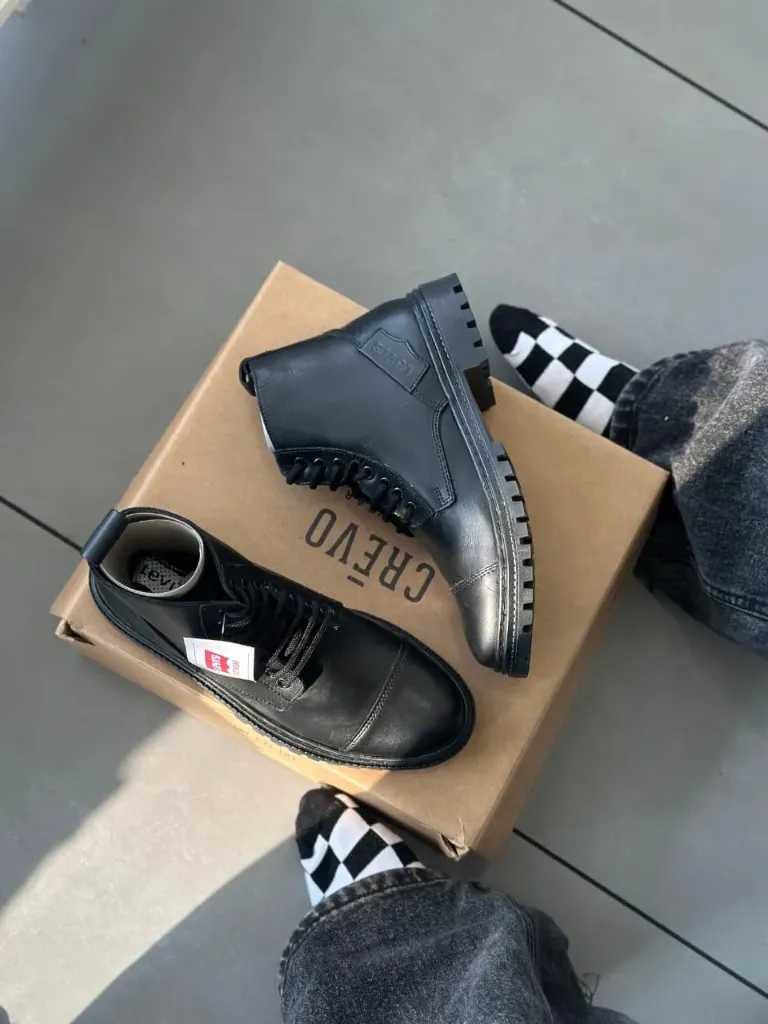 LEVI'S BOOTS (6)