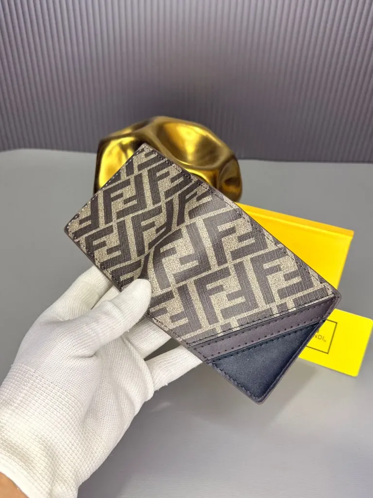 Fendi FF diagonal wallet 016