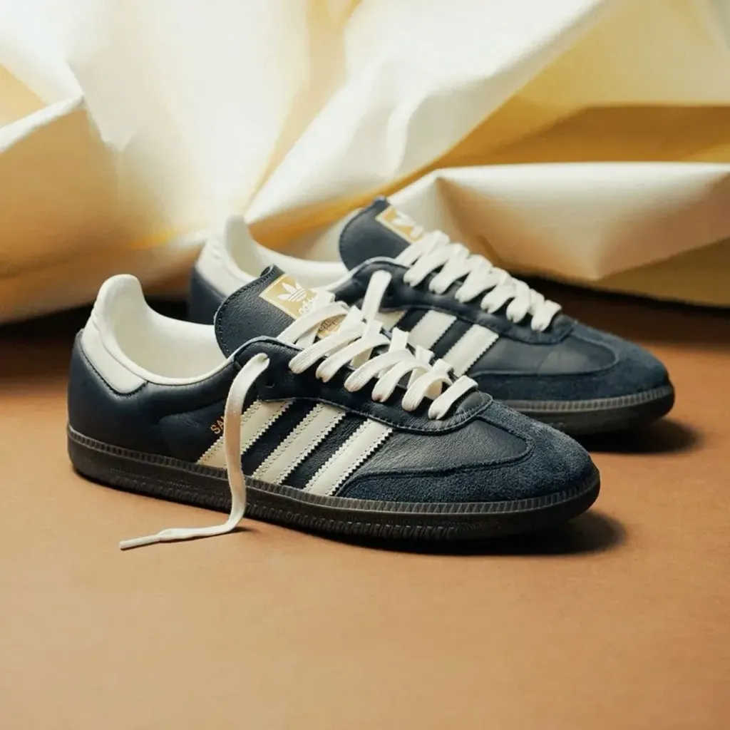 ADIDAS ORIGINALS SAMBA NAVY (40)