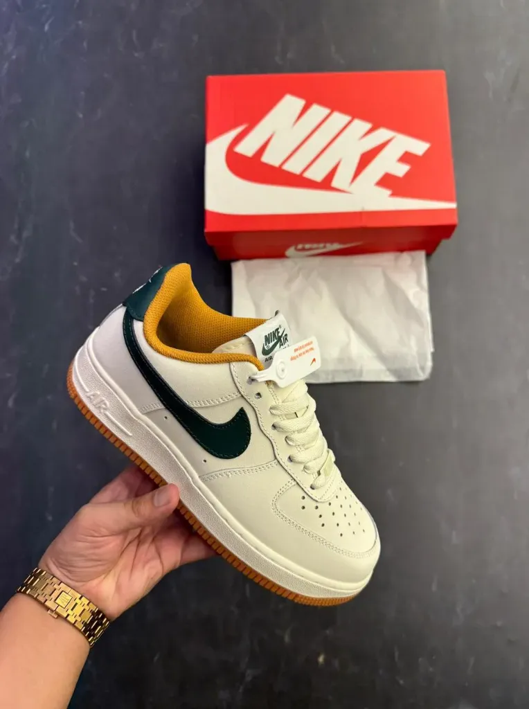 NIKE AIRFORCE HAMAWA (Unisex) (40)