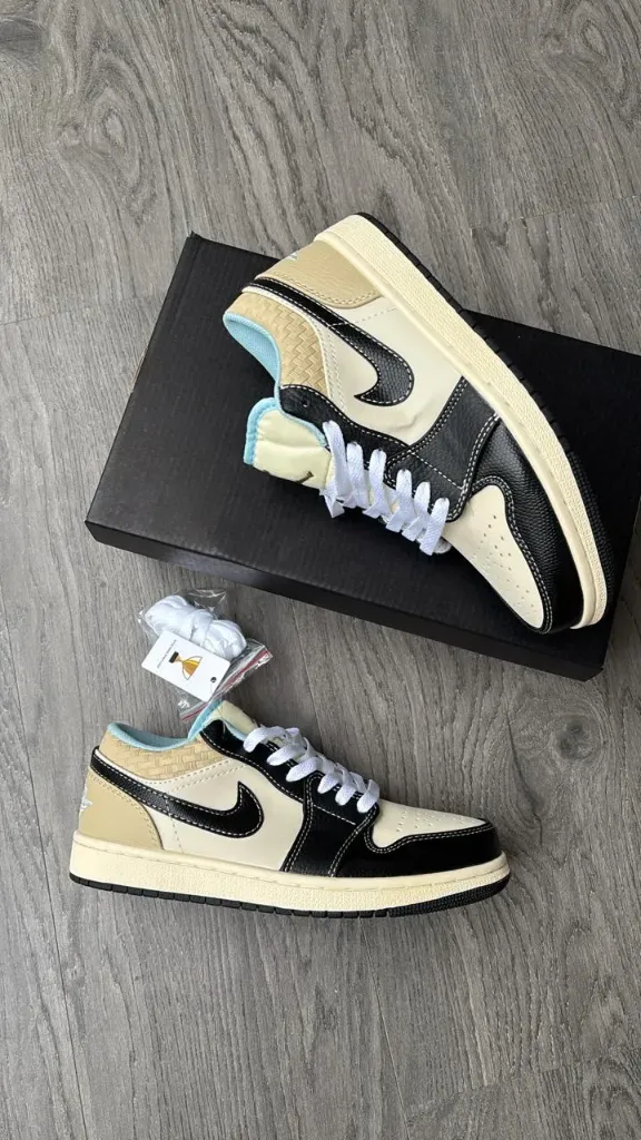 Nike air jordan retro one coconut milk black