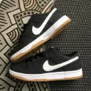⁠SB DUNK LOW ‘BLACK GUM’